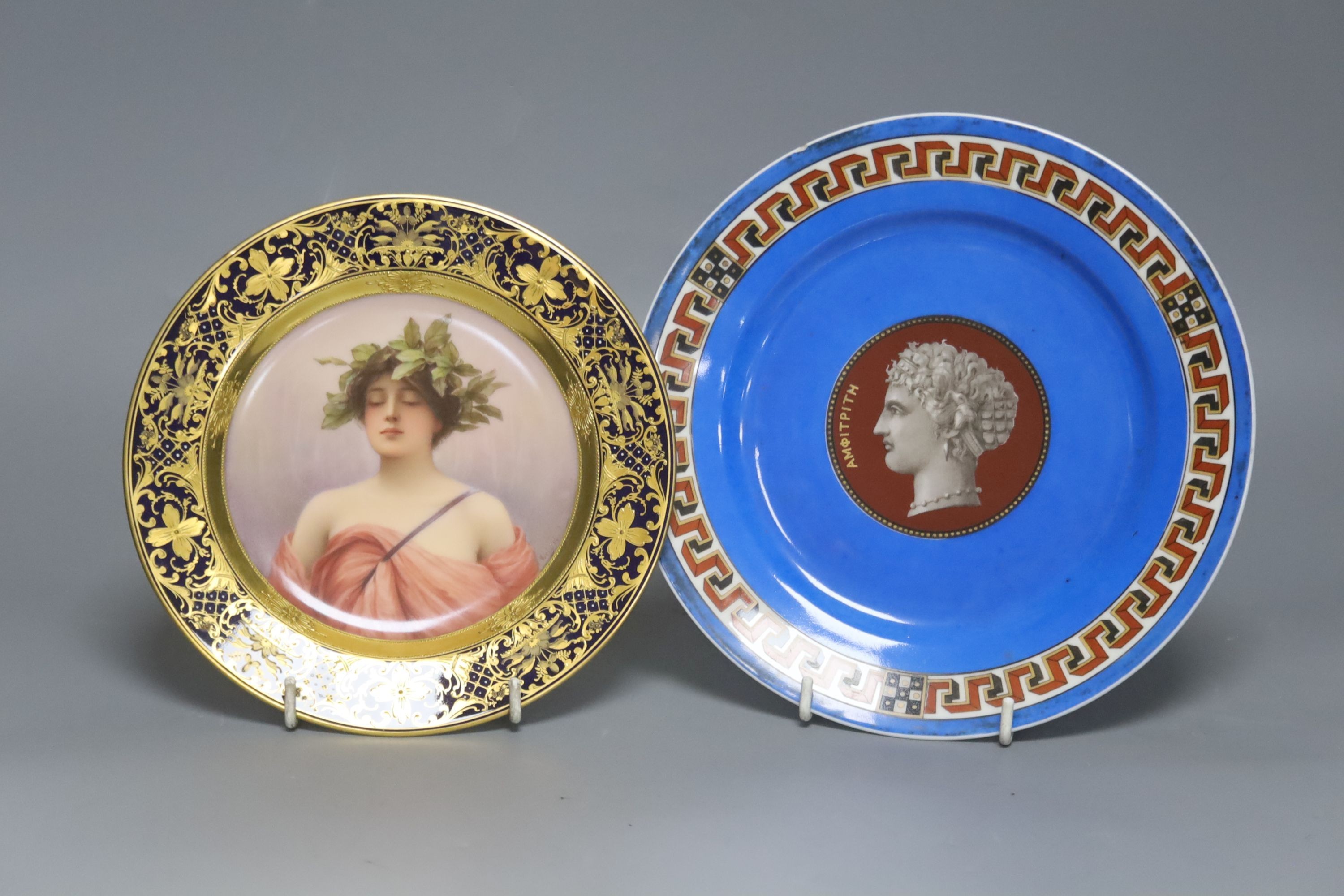 A Vienna style porcelain ‘Daphne’ portrait plate, c.1900 and a Paris porcelain Grecian revival plate, 21cm